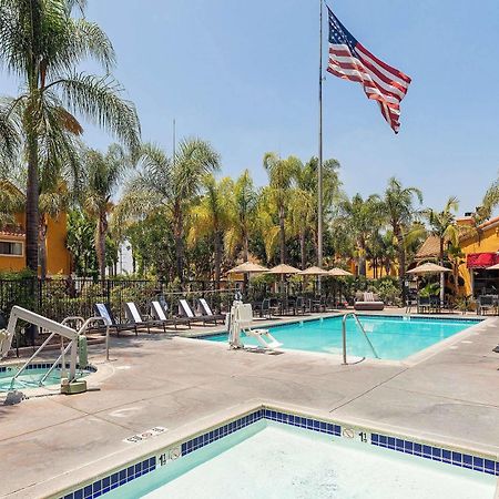 Clementine Hotel & Suites Anaheim Exterior photo