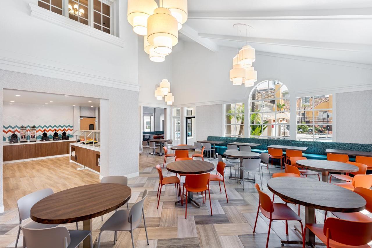Clementine Hotel & Suites Anaheim Exterior photo