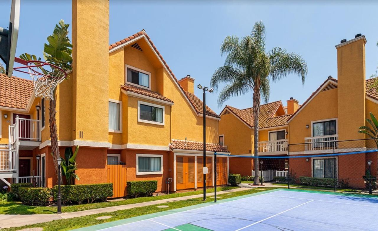 Clementine Hotel & Suites Anaheim Exterior photo