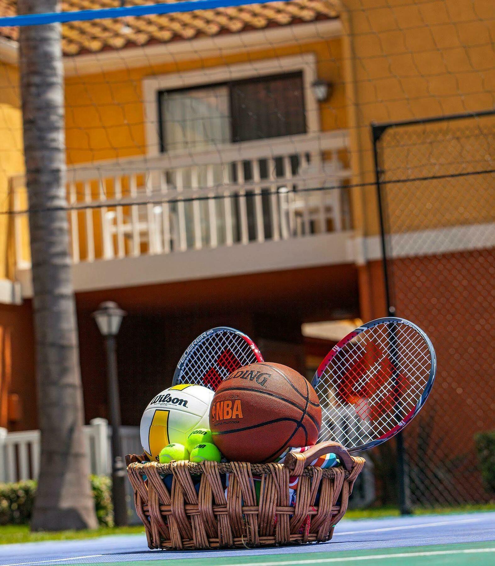Clementine Hotel & Suites Anaheim Exterior photo